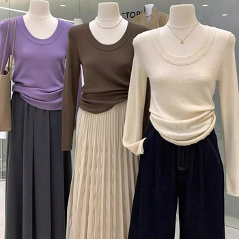 Ženski pleteni top s dugim rukavima, jednobojni uzorak, U-izrez, slim fit, materijal: vuna; glavni materijal: pamuk