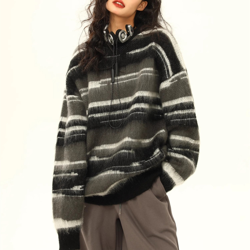 Prugasti pulover, labav kroj, okrugli izrez, poliester vlakno 95%+