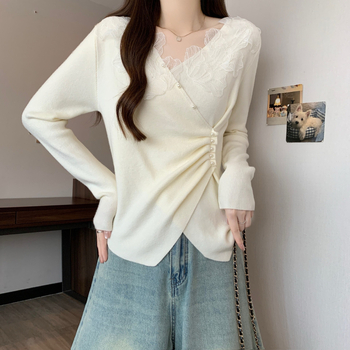 Дамски плетен топ с качулка, V‑образно деколте, дълги ръкави, с тесен силует, средна плътност, 50–70% полиестер, памук-полиестер, Зима 2025