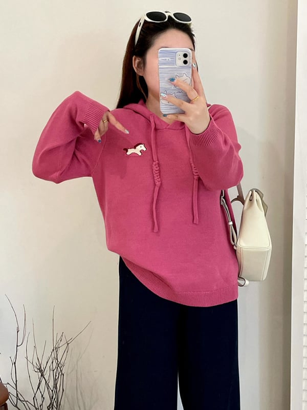 Пуловер с качулка за жени, Пони жакардова шарка, Полиестер-Вискоза смес, Дълги ръкави, Зима 2025