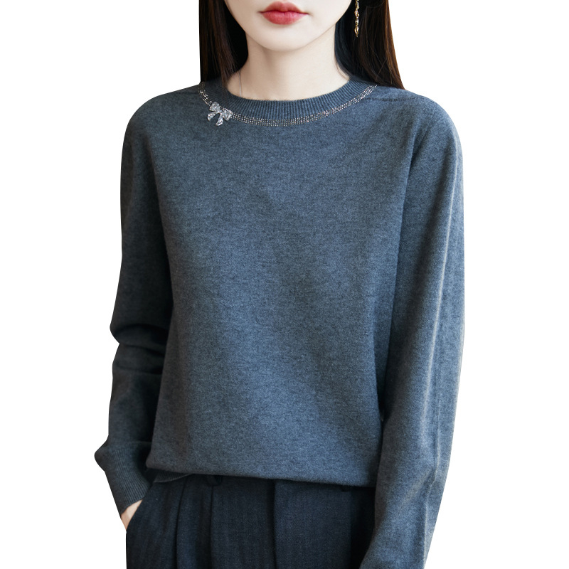 Pulover tricotat pentru femei cu cristale – model 3D, glugă, guler rotund, mâneci lungi, croială regulată