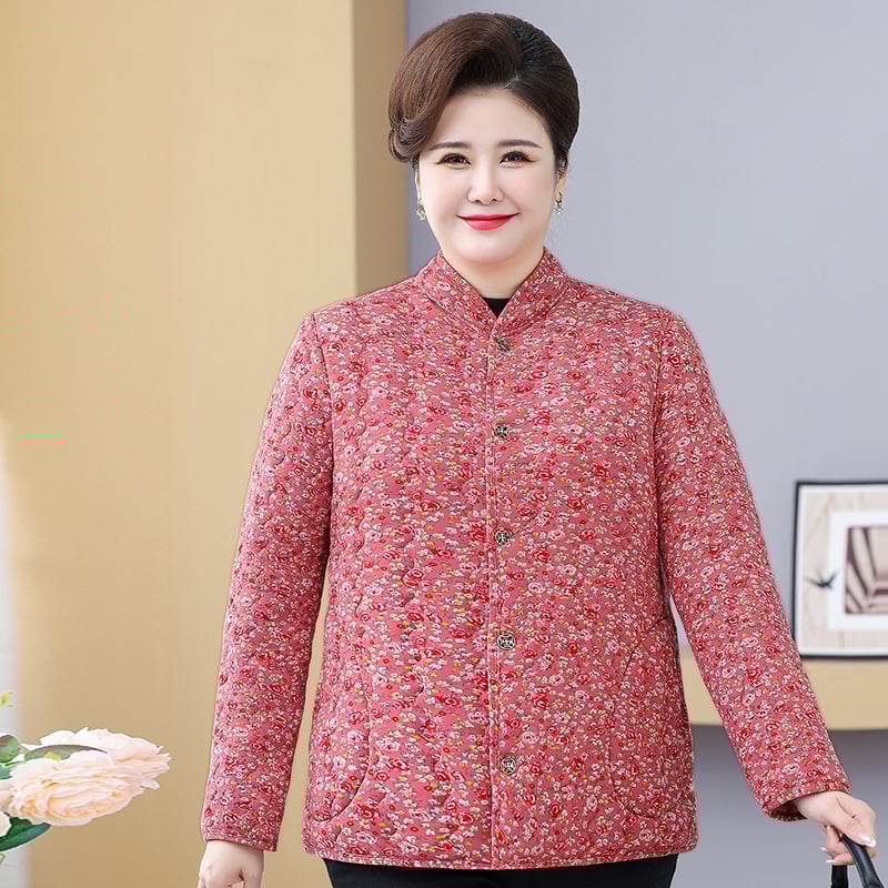 Žieminis medvilninis švarkas vyresnėms moterims, stovimas apykaklė, storesnis šilko-pamuko užpildas, vienos eilės užsegimas, elegantiškas kirpimas, ilgis 50–65 cm, tinkamas tiek vidaus, tiek lauko dėvėjimui