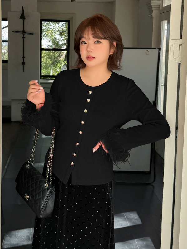 Džemper s kapucjom i odvojivom pravom mink krznom, umjetni kašmir, uski kroj, zima 2025