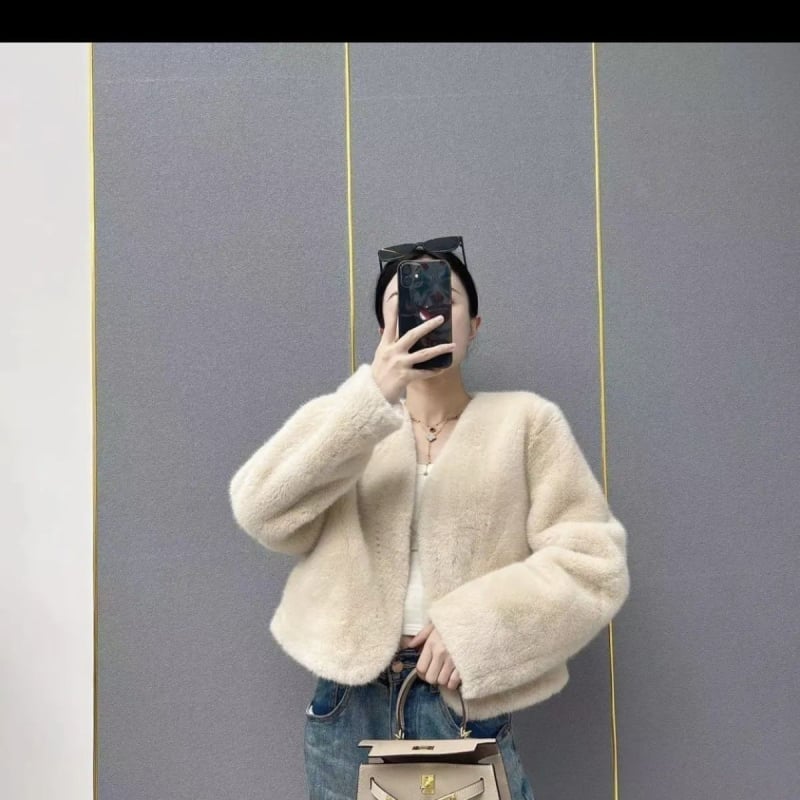 Sieviešu mākslīgās kažokādas jaka ar V izgriezumu, garas piedurknes, brīvs piegriezums, bieza, ziemas 2025