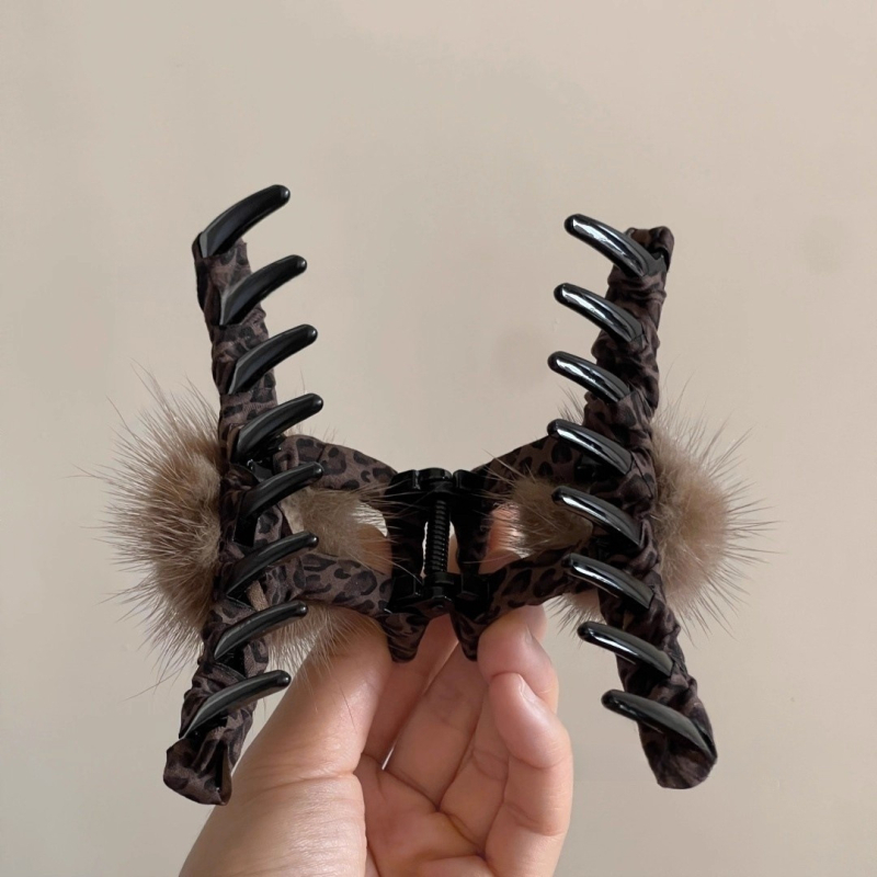 Plaukų segtuvas su norkos kailio kamuoliuku, leopardų raštas, rankų darbo audinys, Korėjiečių stiliaus