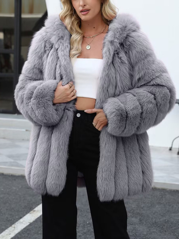 Sieviešu mākslīgās kažokādas mētelis ar kapuci, vidējā garuma (65-80 cm), imitācijas lapsas kažokādas, elegants pilsētas stils, 95%+ mākslīgās kažokādas