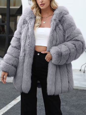 Sieviešu mākslīgās kažokādas mētelis ar kapuci, vidējā garuma (65-80 cm), imitācijas lapsas kažokādas, elegants pilsētas stils, 95%+ mākslīgās kažokādas