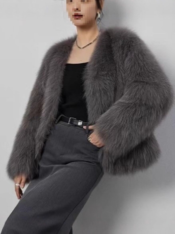 Παλτό από ψεύτικη γούνα αλεπούς με V-λαιμό, κοντό μήκος, μακριά μανίκια
