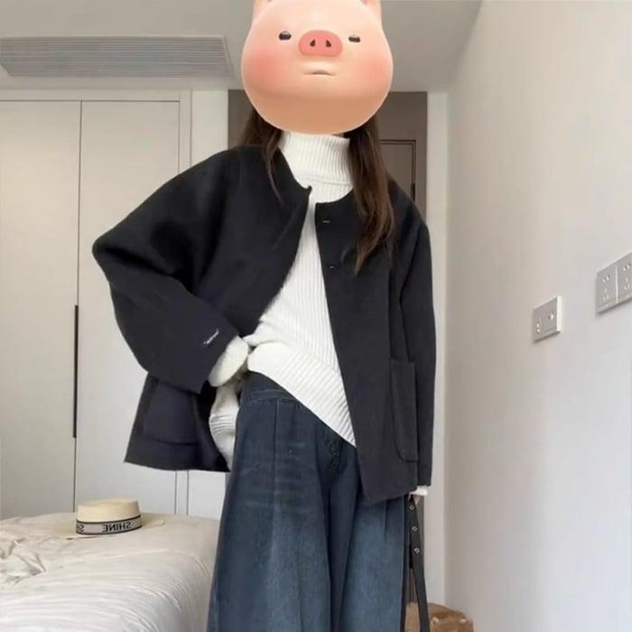 Palto feminin mediu în stil casual japonezo-coreean, guler rotund, închidere cu nasturi pe un rând, mâneci lungi, croială dreaptă; material: 95% poliester + Dragon Phoenix Nylon.