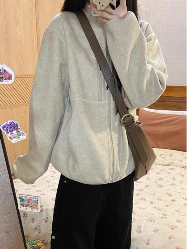 Moteriška retro striukė laisva kirpimo, stovinčio apykaklė, užtrauktukas, vienspalvė, ilgomis rankovėmis