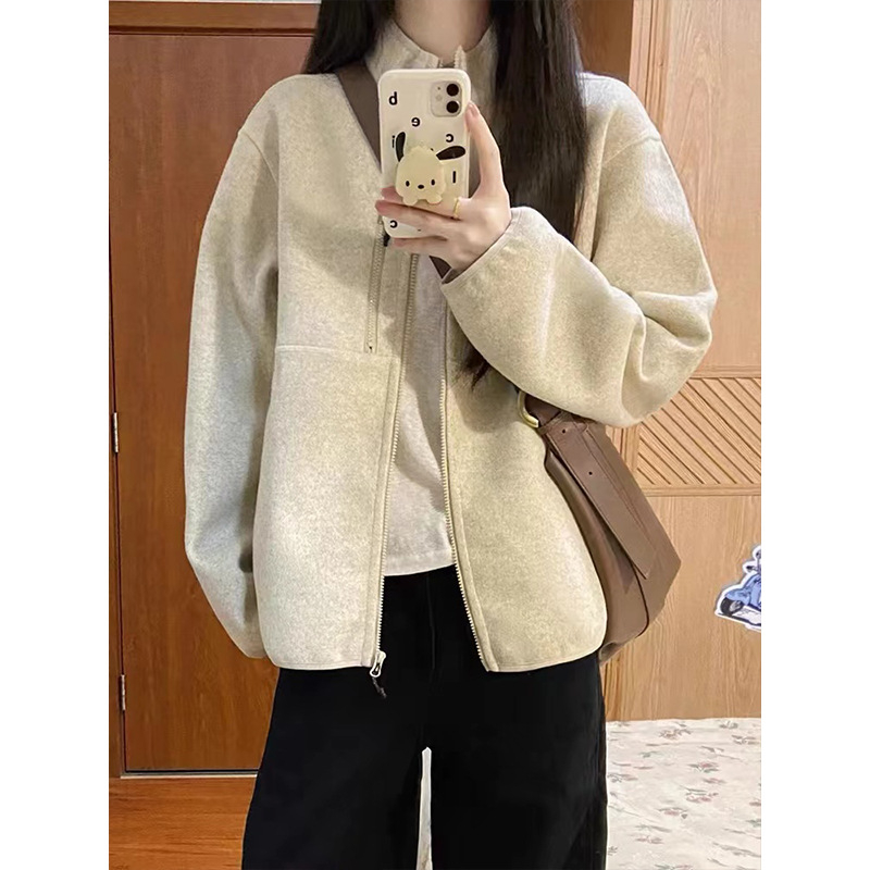 Moteriška retro striukė laisva kirpimo, stovinčio apykaklė, užtrauktukas, vienspalvė, ilgomis rankovėmis