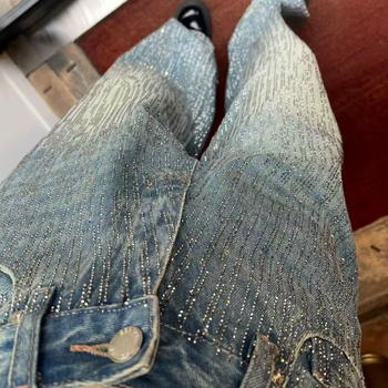 Denimist teksad fleece-vooderiga, laiad jalgad, rhinestones hotfix, põrandal pikkus, talv 2025