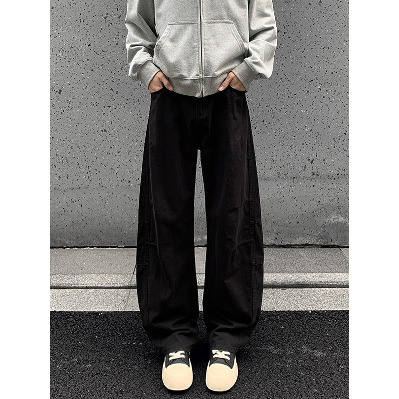 Traperice u američkom street-stilu, retro plisirane detalje, patchwork paneli i oprani završni ton, ležerni kroj, srednji struk, unisex, velika veličina, za jesen
