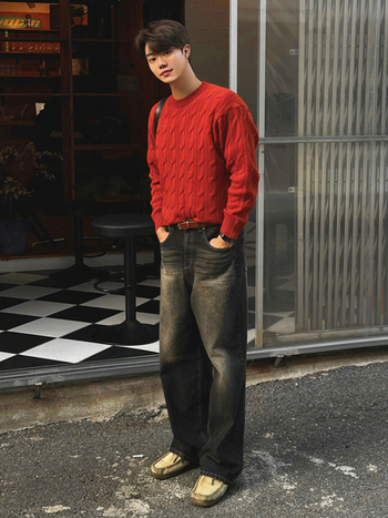 Τζιν, Κορεάτικη έκδοση, βασικό στυλ, Ντένιμ (65% βαμβάκι, 22,6% πολυεστέρας, 12,4% βισκόζη), μεσαία μέση, ίσιο παντελόνι, πλενόμενο