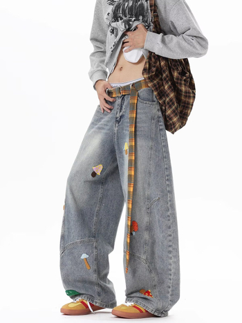 Muške traperice u američkom retro stilu, opuštena silueta, ravne nogavice, srednji struk, distresirano pranje, 100% pamuk