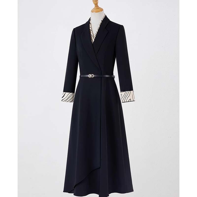 A vonalú hosszú ruha, magas derék, cipzár, poliészter ≥95%