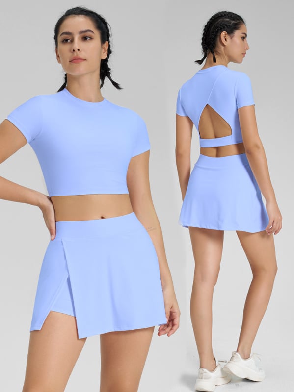 Δύο-τμηματικό γυναικείο αθλητικό σετ φούστας – Τοπ με κοντά μανίκια και επένδυση στήθους, πίσω άνοιγμα, γρήγορα στεγνώνει ύφασμα 80% νάιλον/20% σπάντεξ, φούστα Α-γραμμή