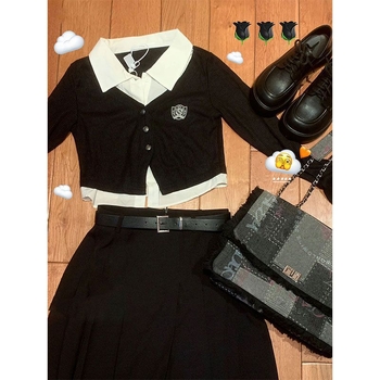 Kórejský študentský štýl: súprava sukňa–blúzka pre ženy – dlhý rukáv polo top a plisovaná stredne dlhá sukňa, polyester