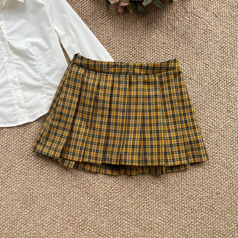 JK-stílusú iskolai egyenruha készlet: kardigán, felső és szoknya; egyszínű minta, akril rost, kapok 30–50% arányban; megjelenés 2025 ősz