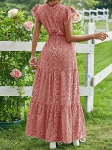 Hosszú ruha V-nyakú, A-vonalú, rétegzett, rövid ujjú, poliészter