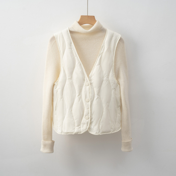 Moteriška pūkinė liemenė su V kaklo, užpildyta antis pūkais, nailoninis išorinis audinys, ilgis 50–65 cm