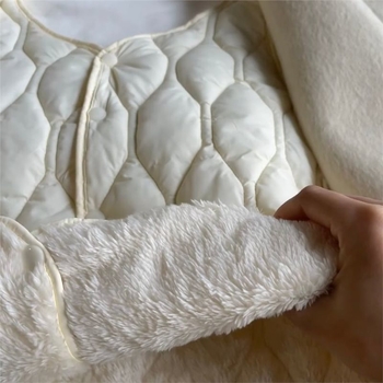 Chenille audinio striukė su spandeksu, siauras kirpimas, ultra trumpas ilgis ≤40 cm, užpildas: kačių pūkai