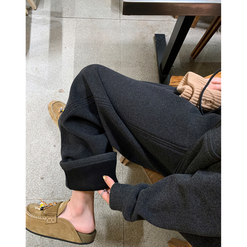 Moterinės platus kelnės su šiltu flisu viduje, aukštas juosmuo, tankus poliesteris, žiemos sezonas 2025