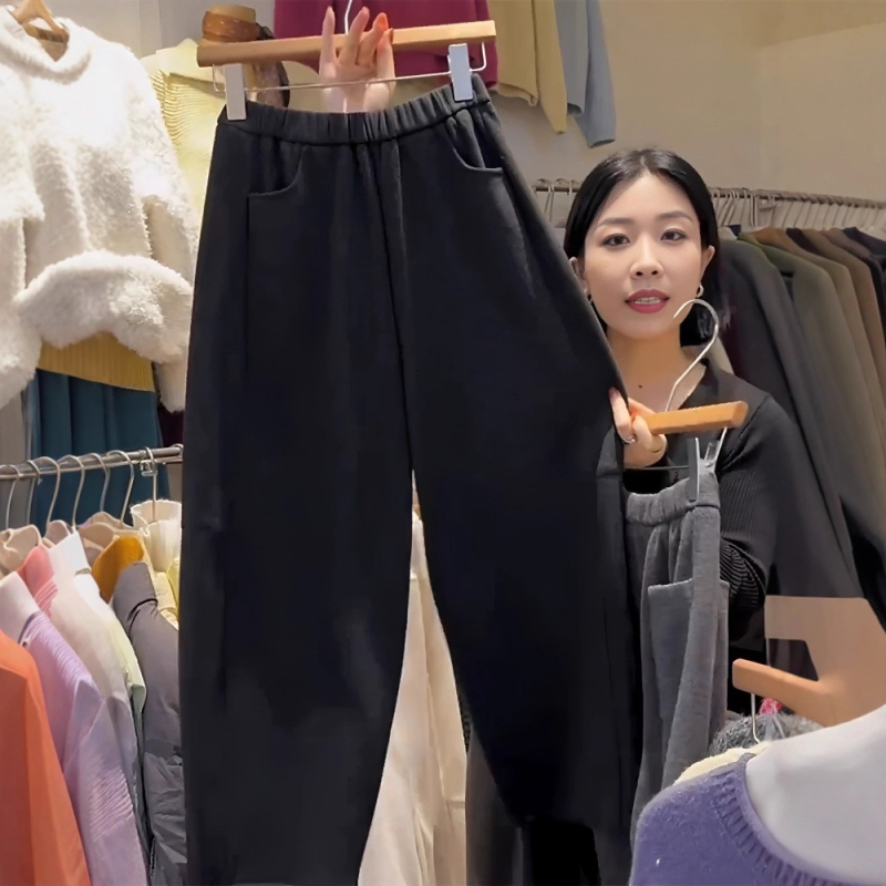 Női fleece-öltökkel bélelt, széles szárú sportnadrág, magas derekú, 9/10 hossz, téli 2025 kollekció, elegáns városi viselet