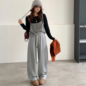 Pamut-elasztán szabadidőnadrág, laza fazon, magas derék, mikroelasticitás