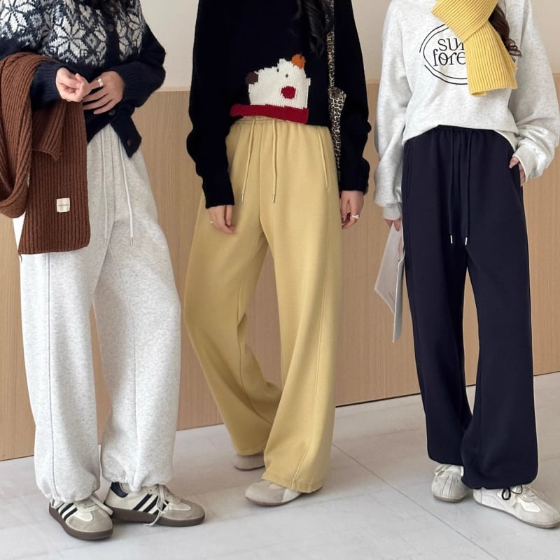 OMILI Moterų sportinės kelnės su fliso pamušalu, laisvo kirpimo, platus kelis, aukštas juosmuo, tiesus kirpimas, vidutinio storio poliesteris, mikroelastika