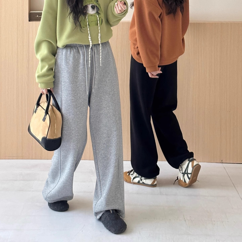 OMILI Moterų sportinės kelnės su fliso pamušalu, laisvo kirpimo, platus kelis, aukštas juosmuo, tiesus kirpimas, vidutinio storio poliesteris, mikroelastika