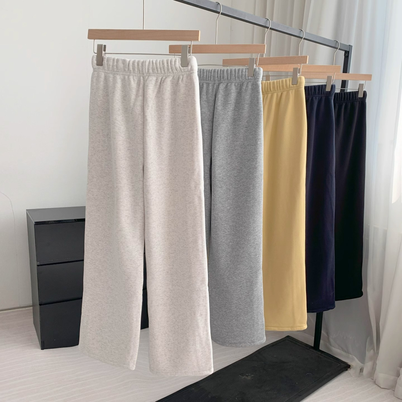 OMILI Moterų sportinės kelnės su fliso pamušalu, laisvo kirpimo, platus kelis, aukštas juosmuo, tiesus kirpimas, vidutinio storio poliesteris, mikroelastika