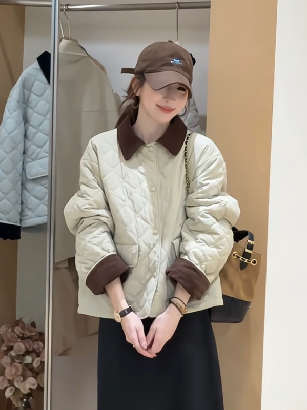 Γυναικείο καπιτονέ μπουφάν από βαμβάκι, ρόμβος σχέδιο, γιακάς Polo, μπροστινό κούμπωμα με ένα κουμπί, στυλ κορεατικό χαλαρό, μήκος 50-65 cm