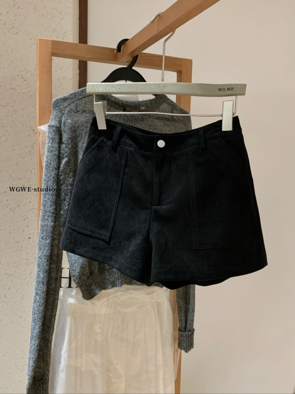 WGWE Дамски къси панталони от замша с джобове за багаж, широки крачоли, корейски стил, права кройка