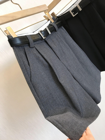 Дамски костюм-шорти за лятото – висок талия, права кройка, смес полиестер и памук, без гладене