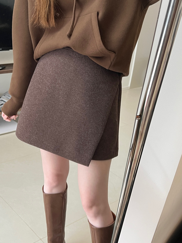 Кулоти от имитационна вълна, висок талия, половин дължина панталон, полиестер 80–90%, зима 2024