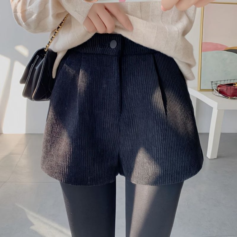 Moteriškos kordurojo audinio kelnės, aukštas liemuo, laisvas kirpimas, 3/4 ilgio, stora audinа, retro stilius