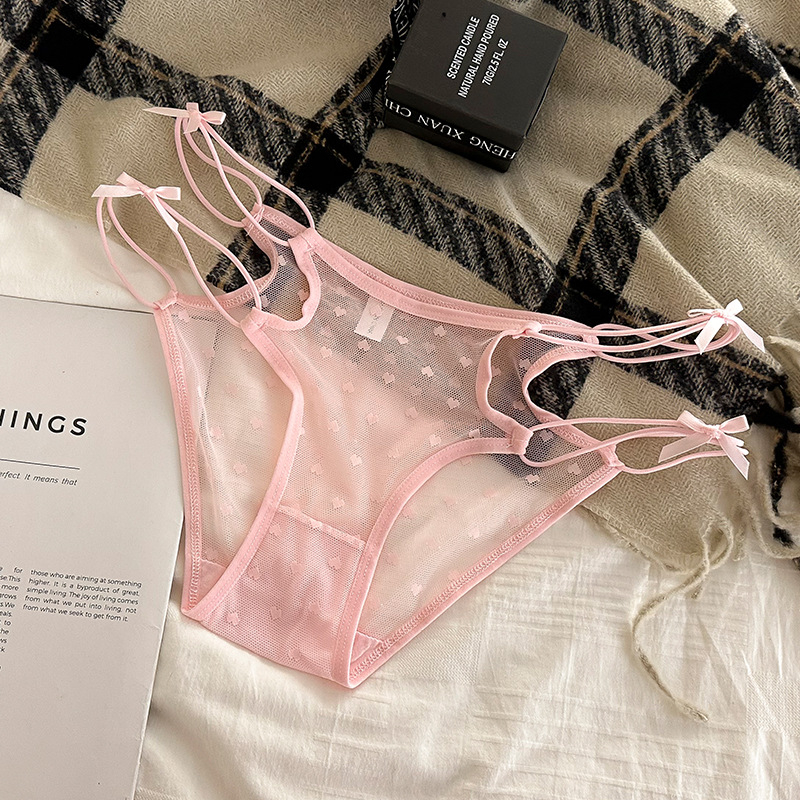 Kvėpuojančios moterų tinklinės kelnaitės su vidutine juosmens linija, 90–95% poliesteris, intymi vieta 100% medvilnė