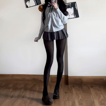 Velúr harisnya nőknek – lábformázó, légáteresztő, vékony anyag, 90–95% poliészter