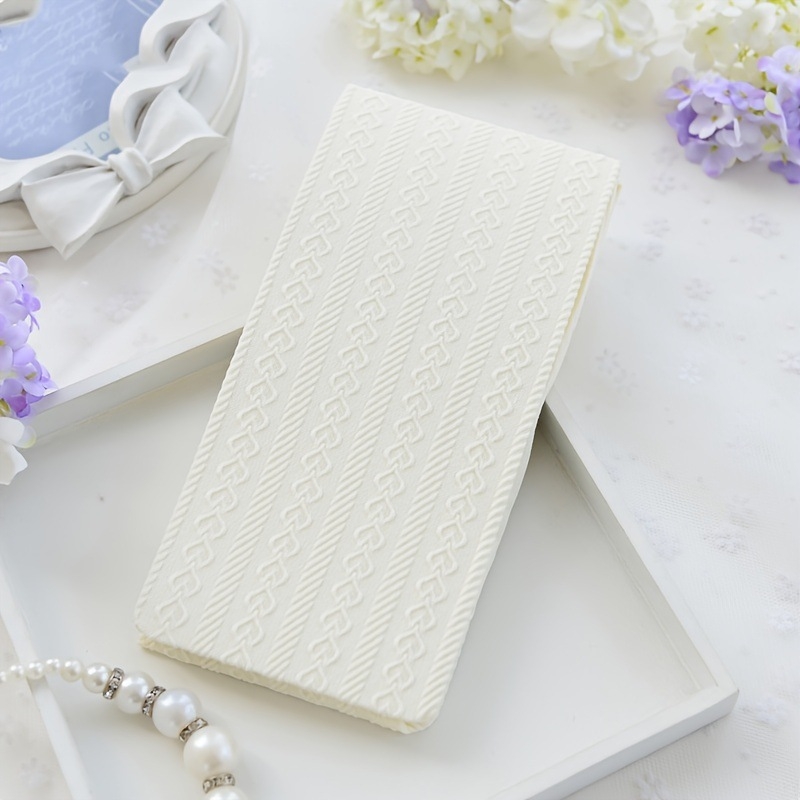 Чорапогащи с велвет жакард мотив пшенични зърна, непрозрачни, средна плътност, 140D, съдържание на спандекс 80–90%, попиват потта, против триене, за възраст 18–40 години.