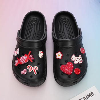 Аксесоари за пантофи с пухено сърце - отделяеми висулки, мотив цвете (за всички сезони)