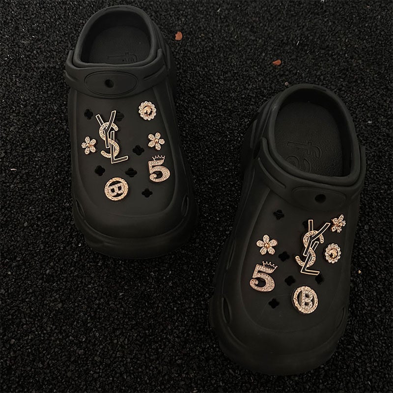 Crocs daisylille aksessuaarid - eemaldatav dekoratiivne klips, mudel An0207; Ühilduv: sandaalid, sussid, Crocs; Stiil: karikatuurne klips; Kõikide aastaaegade jaoks