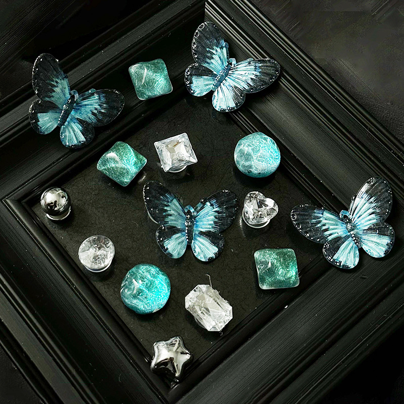 Ay0005 Išimamasis 3D grandinių dekoratyvinis užsegimas batams – tinka sandalams, kasdieniams batams ir šlepetėms; stilius drugelių sapnas; medžiagos: derva, akrilas, ABS