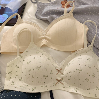 Nailoninė liemenėlė be vielos, 3/4 puodelio, putplasčio formos kaušelis, nėrinių kraštas, kvėpuojanti, surinkimo efektas, fiksuoti peties dirželiai, užpakalinė trijų eilių užraktas