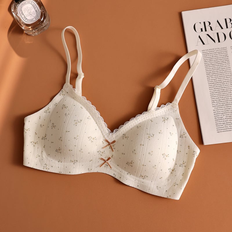 Nailoninė liemenėlė be vielos, 3/4 puodelio, putplasčio formos kaušelis, nėrinių kraštas, kvėpuojanti, surinkimo efektas, fiksuoti peties dirželiai, užpakalinė trijų eilių užraktas