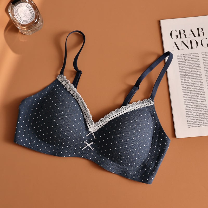 Nailoninė liemenėlė be vielos, 3/4 puodelio, putplasčio formos kaušelis, nėrinių kraštas, kvėpuojanti, surinkimo efektas, fiksuoti peties dirželiai, užpakalinė trijų eilių užraktas