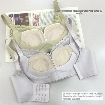 Be šoninių kaulų nėrinių liemenėlė formavimui ir pakėlimui, kvėpuojanti, 3/4 kaušelis, formuoti kaušeliai, užpakalinė sagtis su keturiais kabliukais, fiksuotos dvigubos petnešos; pagrindinis audinys: nėriniai/nylon; įdaila modal 80–90%