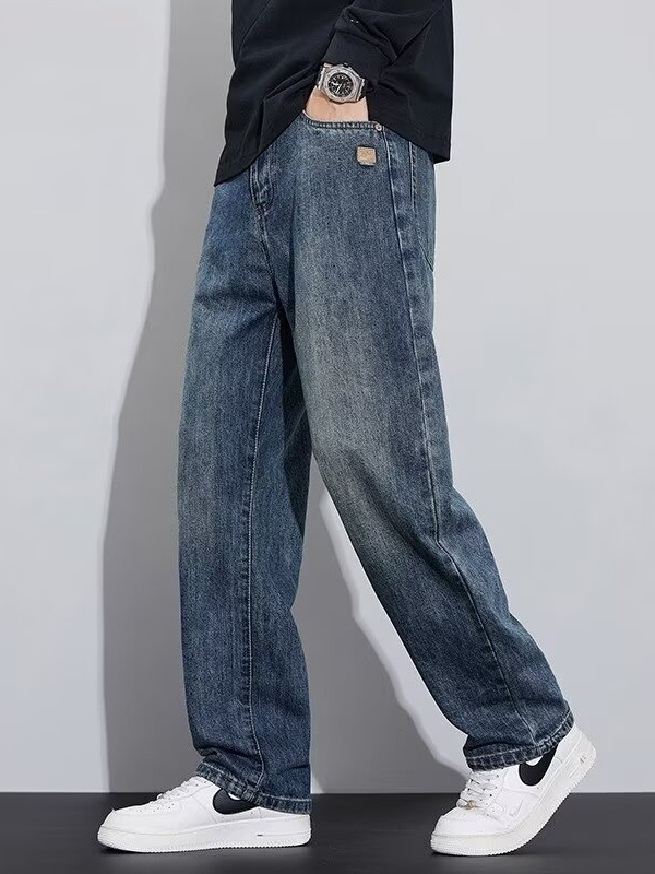 Jeanși casual pentru bărbați, croială dreaptă, talie medie, închidere cu nasturi, stil retro, detaliu patch, denim poliester >90%