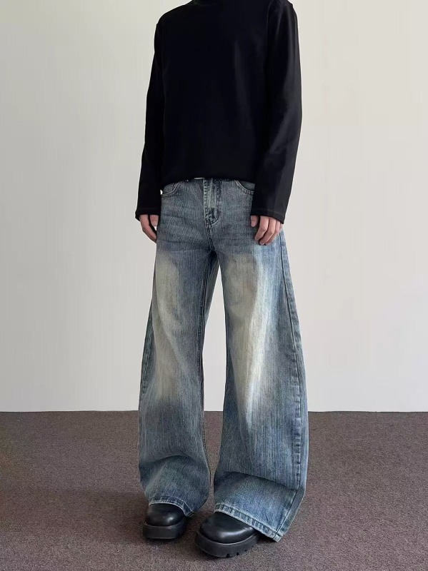 Jeansi cu talie înaltă, croială conică, spălare vintage cu nisip, cinci buzunare