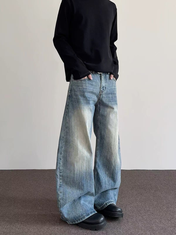 Jeansi cu talie înaltă, croială conică, spălare vintage cu nisip, cinci buzunare